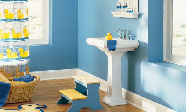 Come rendere sicuro il bagno per i bambini